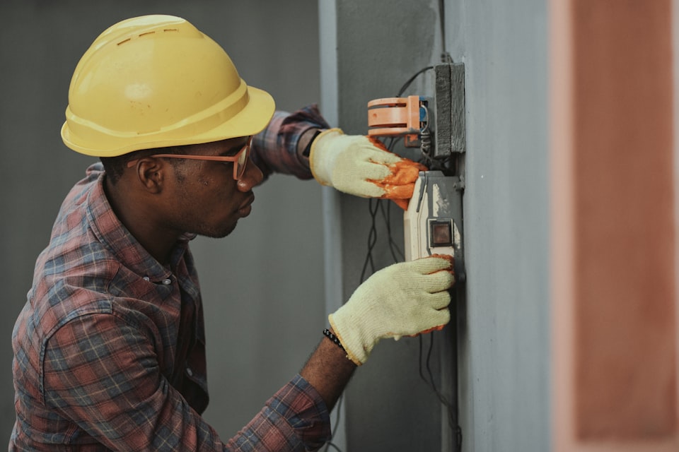 Maintenance workflows that actually get things fixed